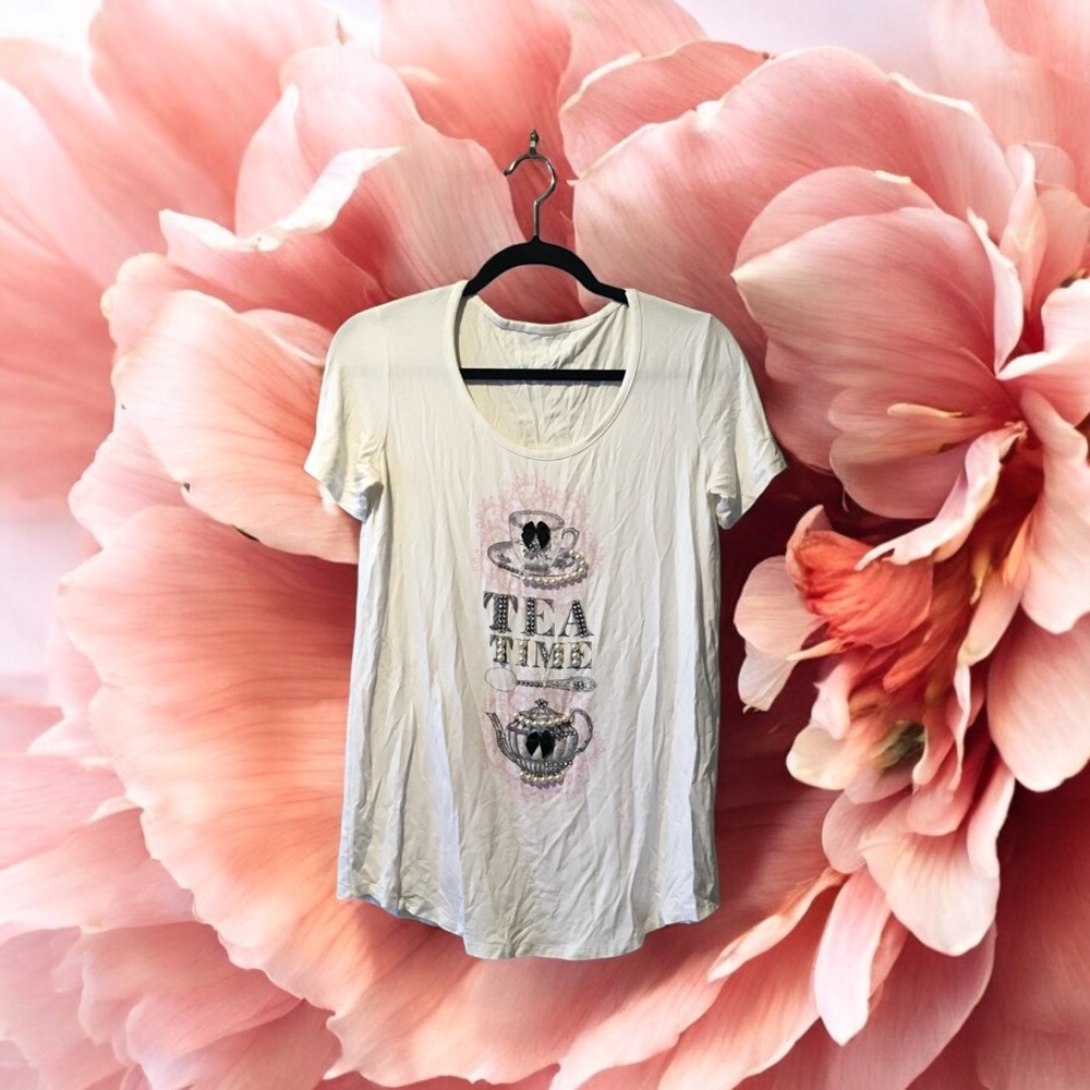 ‘Tea Time’ Graphic Tee 🫖